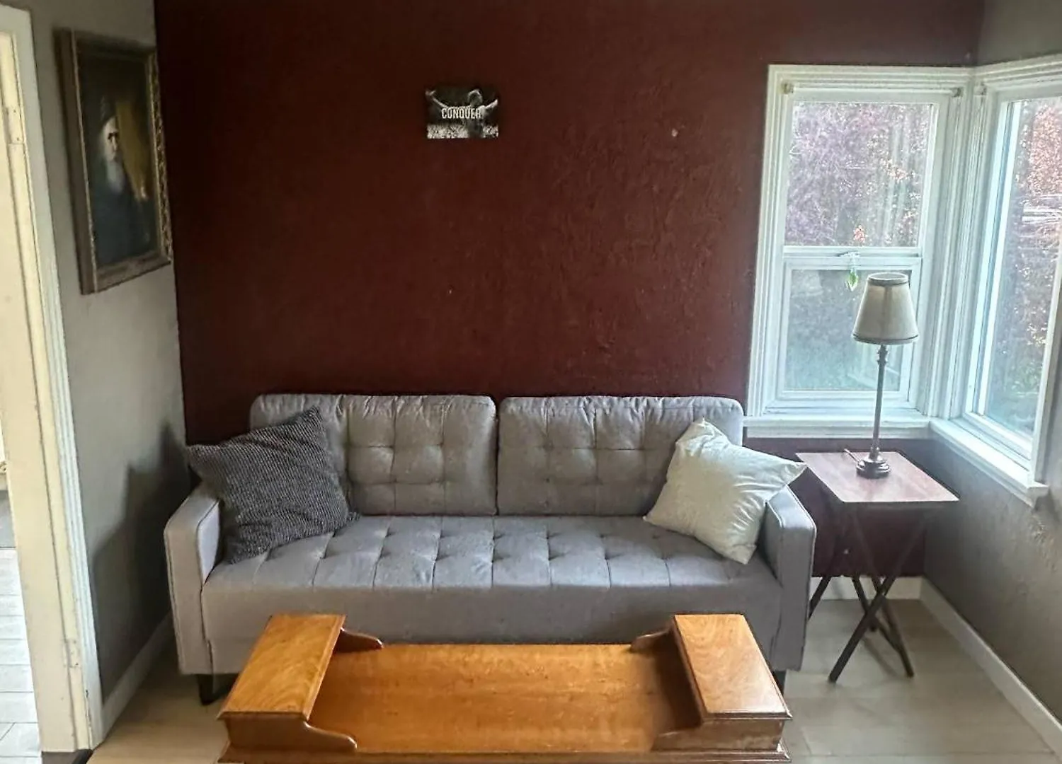 Artistic Apartment Near Downtown فكتوريا