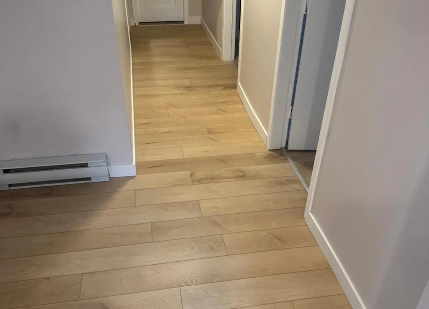 Artistic Apartment Near Downtown Виктория