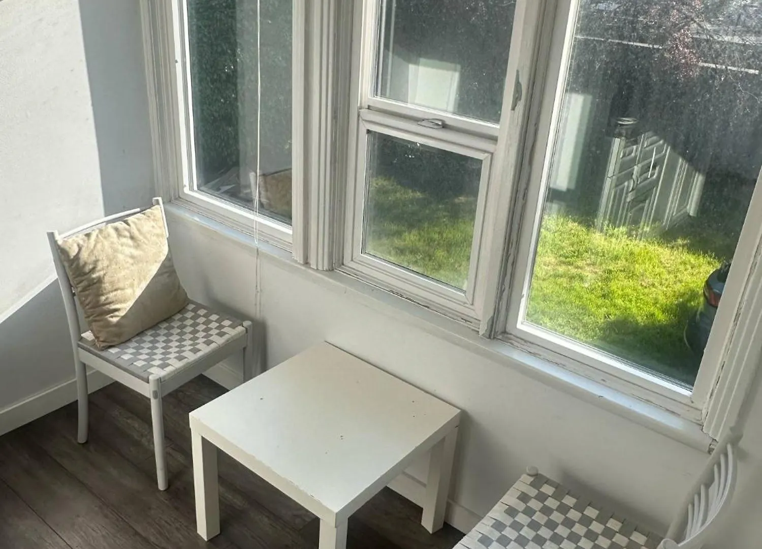 Artistic Apartment Near Downtown Виктория Канада